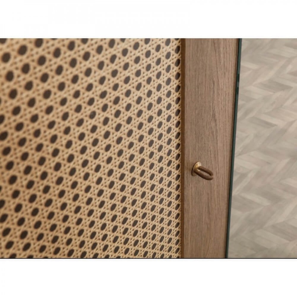 دولاب ملابس بتصميم عصري