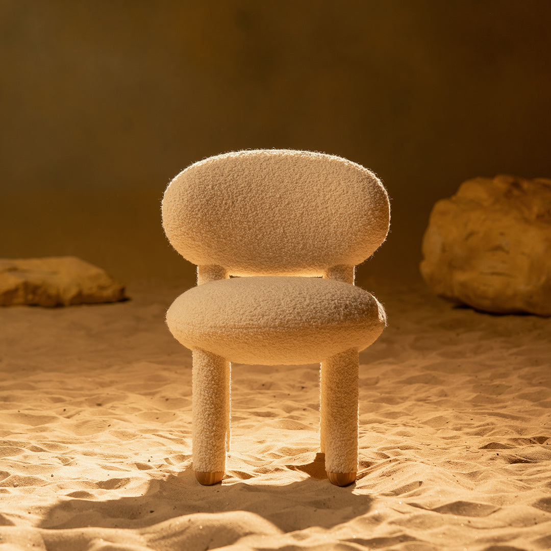 كرسي طعام فرو مغطي بالكامل