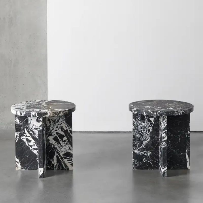 طاولة قهوة دائرية بسيطة