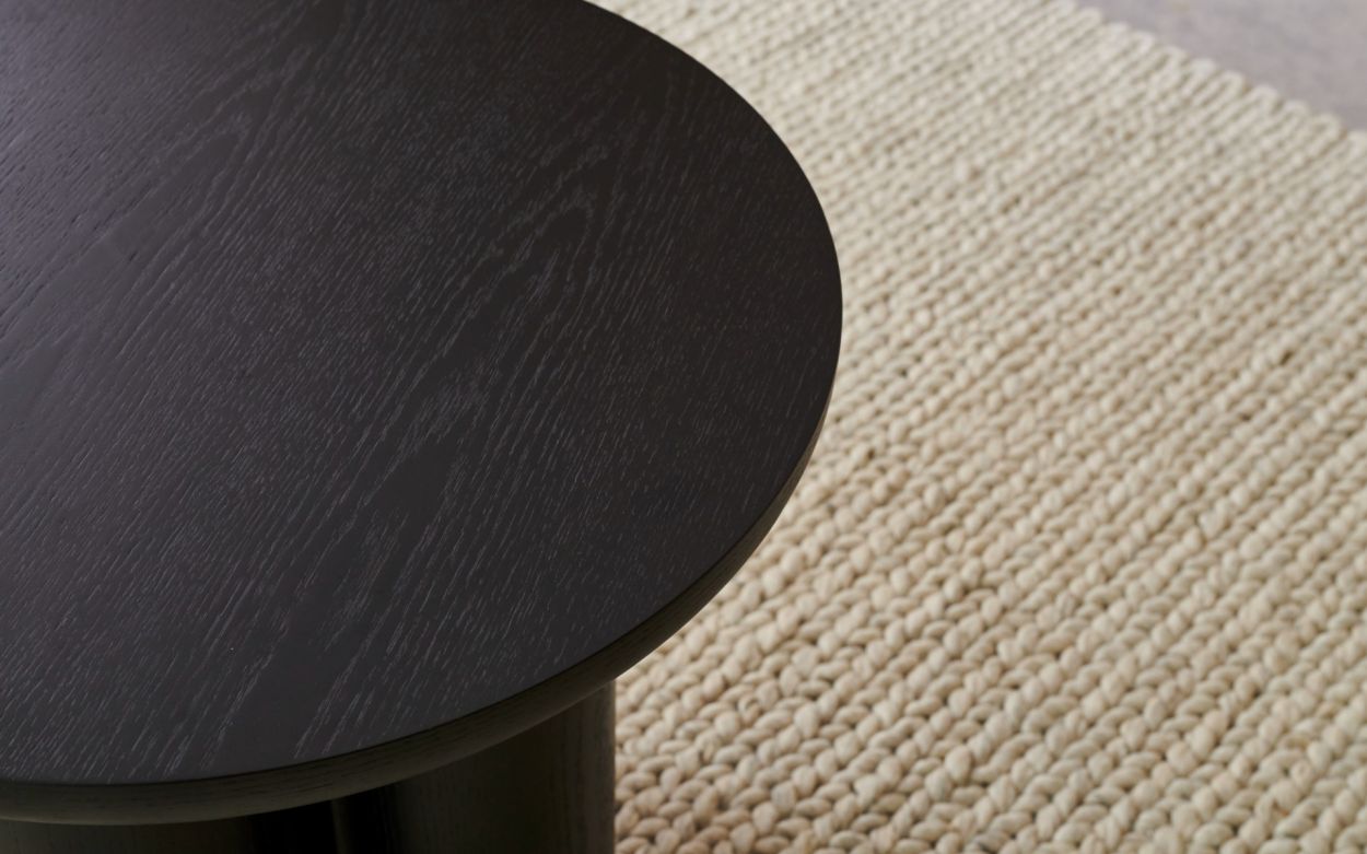 طاولة جانبية دائرية انيقة