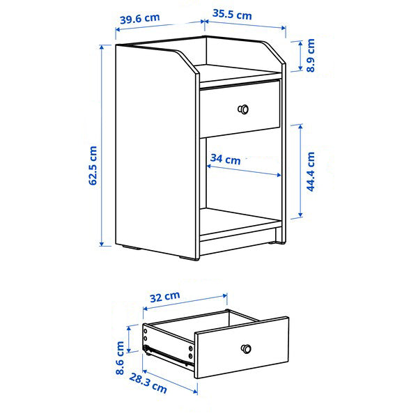 غرفة نوم مكونه من سرير و دولاب و 2 كومودينة مع طاولة تخزين