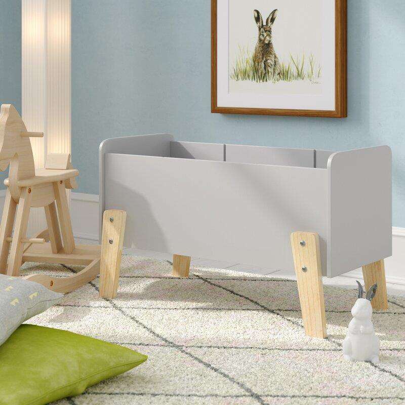خزانة للأطفال بتصميم بسيط