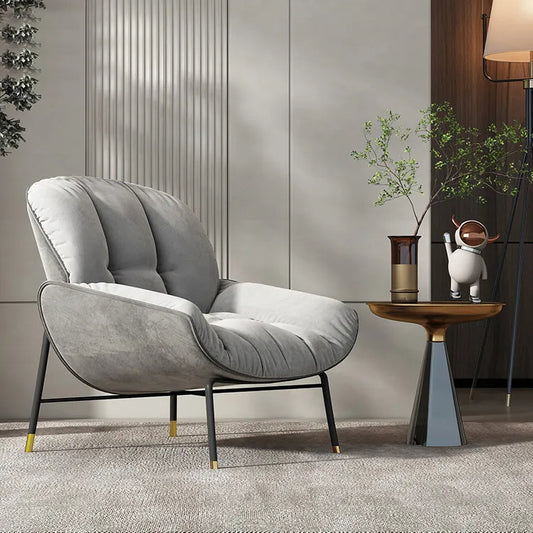 كرسي مفرد مريح بتصميم عصري