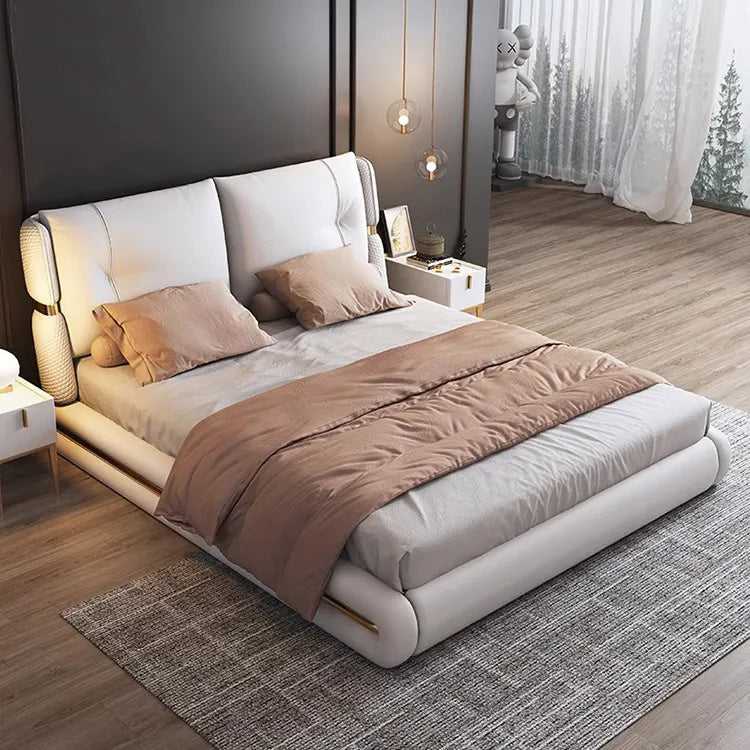 سرير نوم كبير بتصميم مودرن