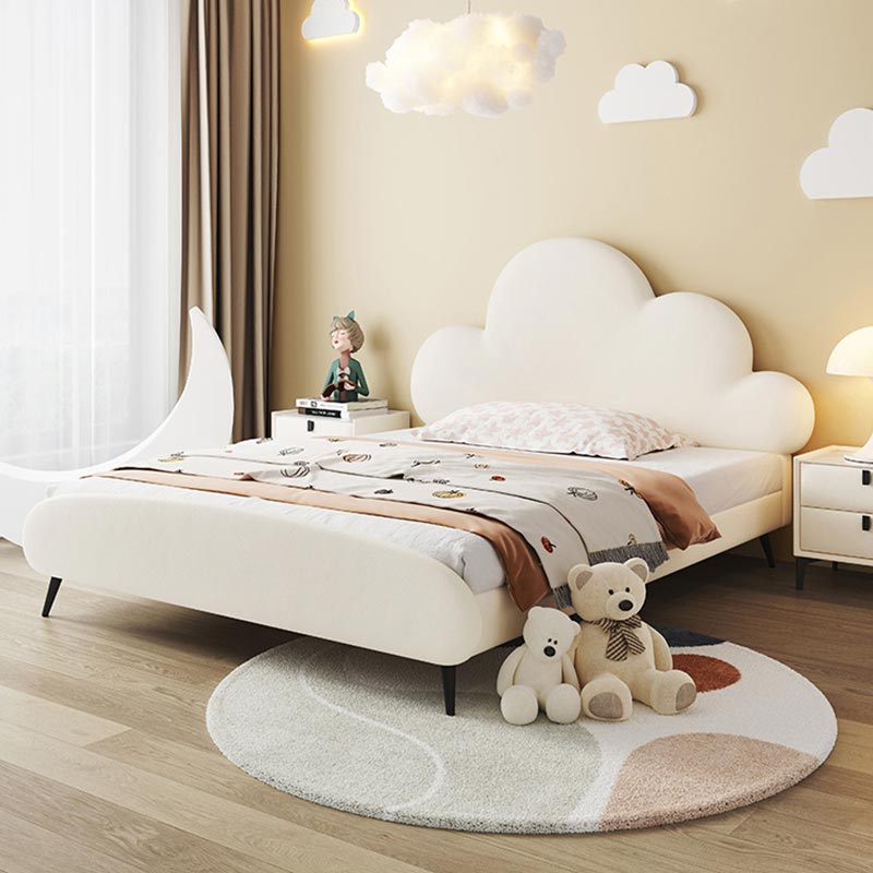 سرير أطفال بتصميم مميز