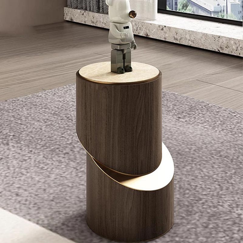 طاولة جانبية بتصميم مودرن