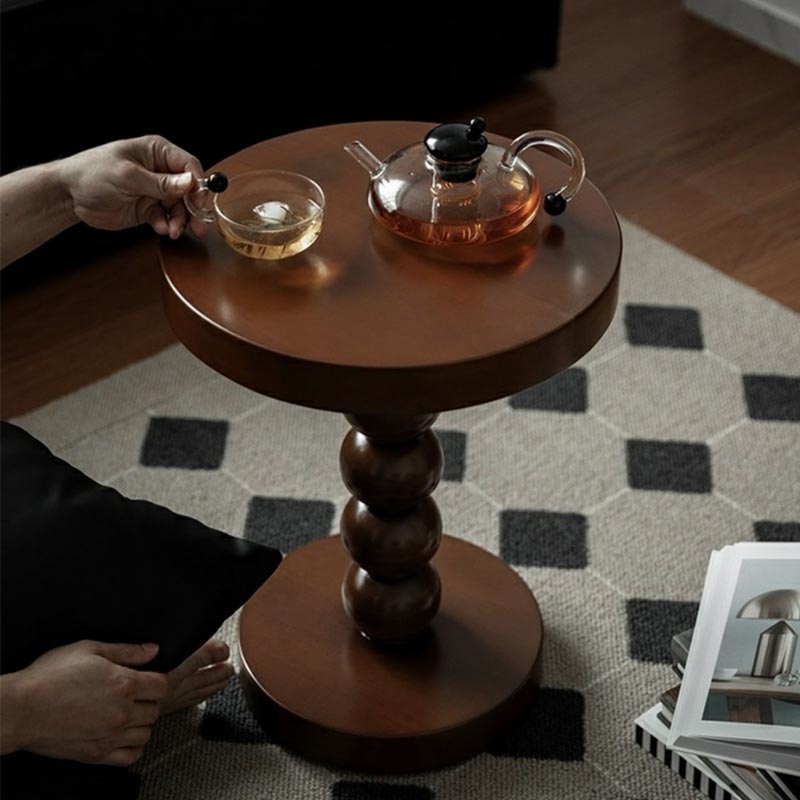 طاولة جانبية مستديرة أنيقة