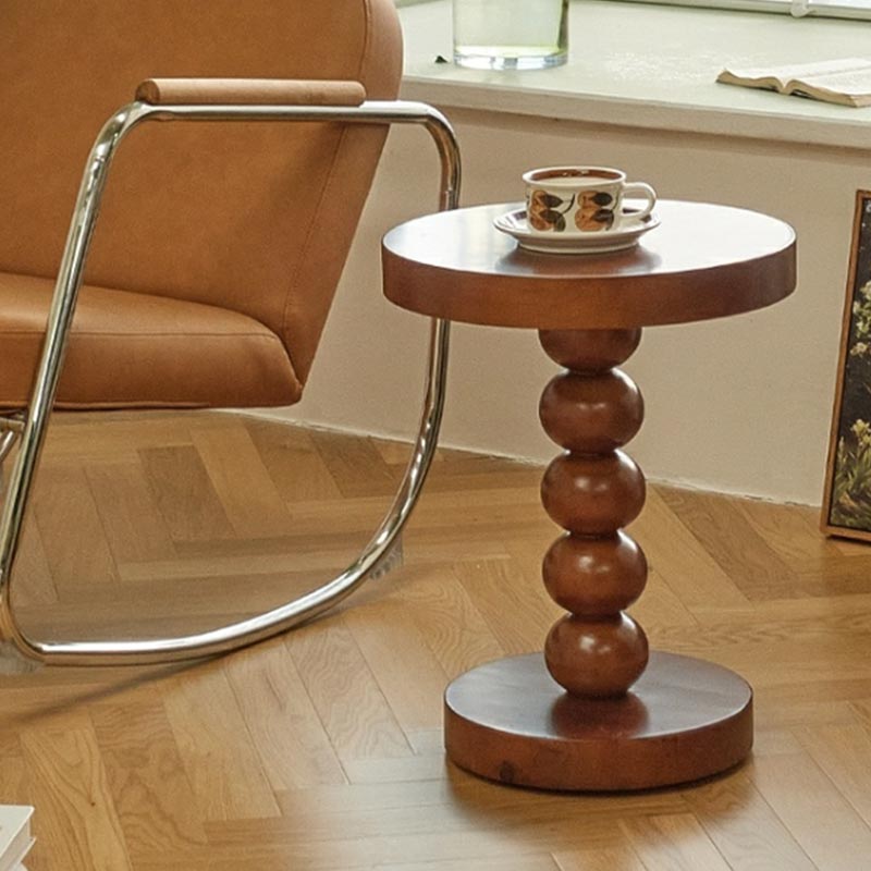 طاولة جانبية مستديرة أنيقة