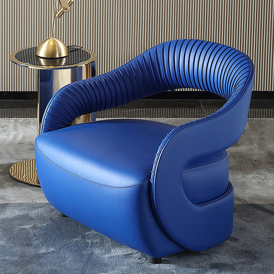 كرسي جلد مفرد بتصميم مميز