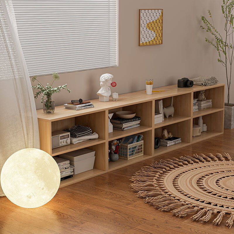 خزانة كتب بأرفف متعددة