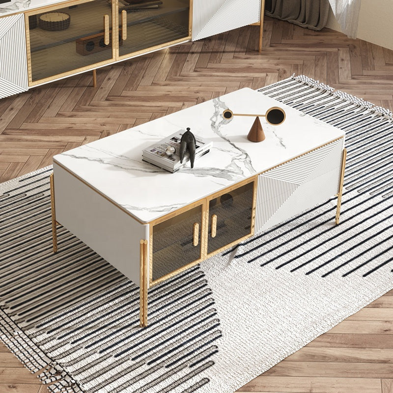 طاولة قهوة ذهبية فاخرة