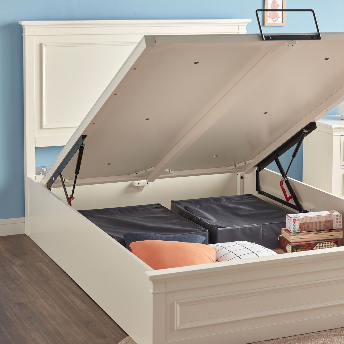 اشتري الان سرير نوم بخزينة باللون الأبيض اونلاين | بيوت