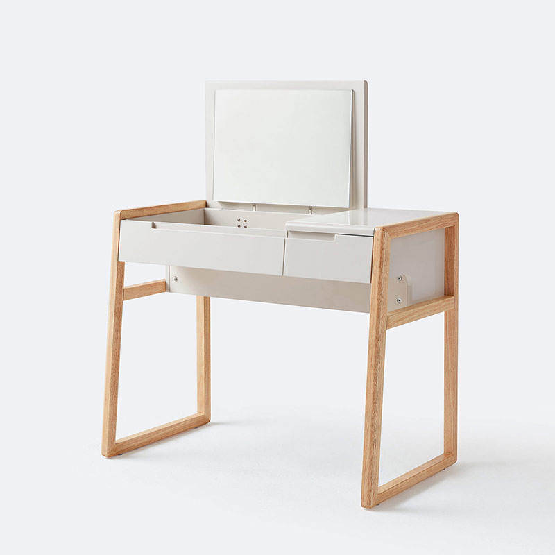 اشتري الان طاولة تزيين تصميم خشبي وبسيط اونلاين | بيوت