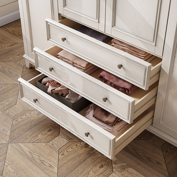 اشتري الان دولاب ملابس خشبي باللون الابيض كلاسيكي | بيوت