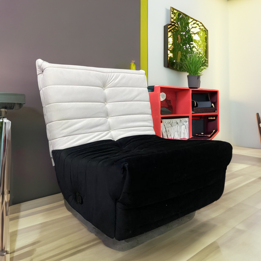 كرسي ليزي هزاز