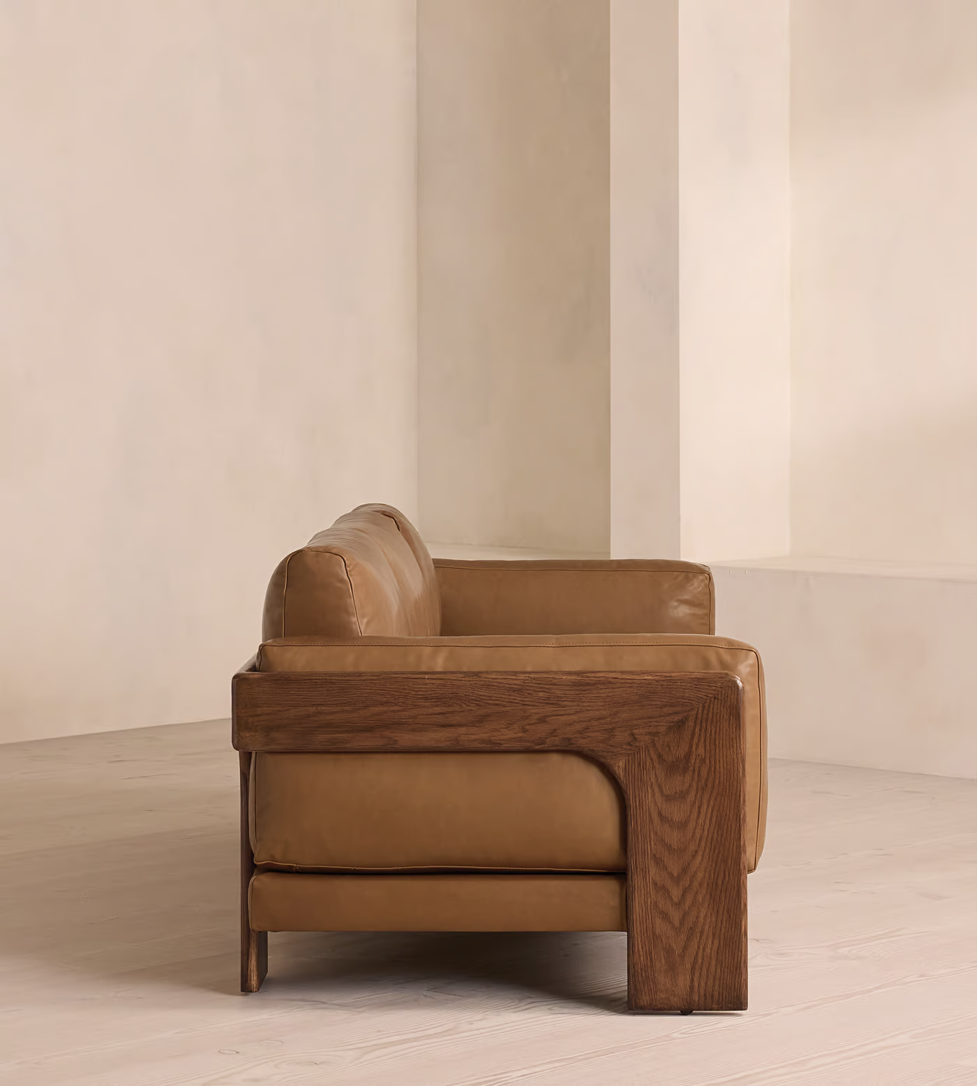 اريكة بتصميم عصري