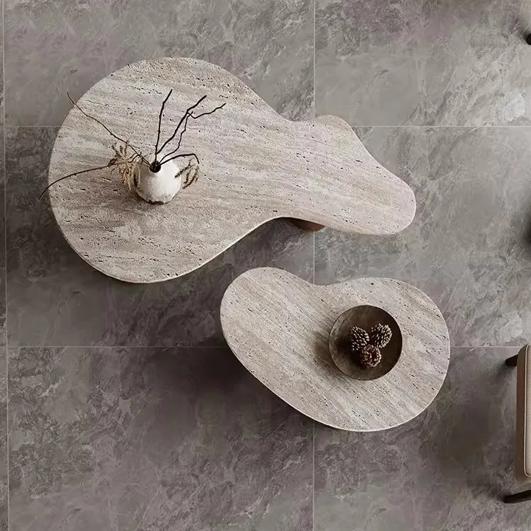 Set of two elegant coffee tables