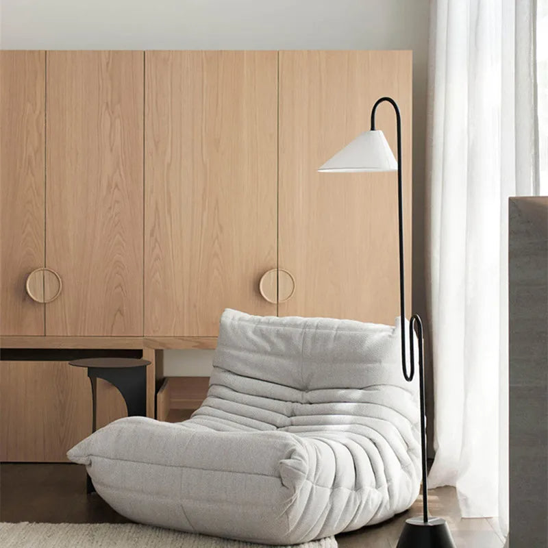 جلسة أرضية من الجلد