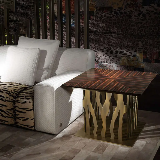 طاولات بتصميم عصري