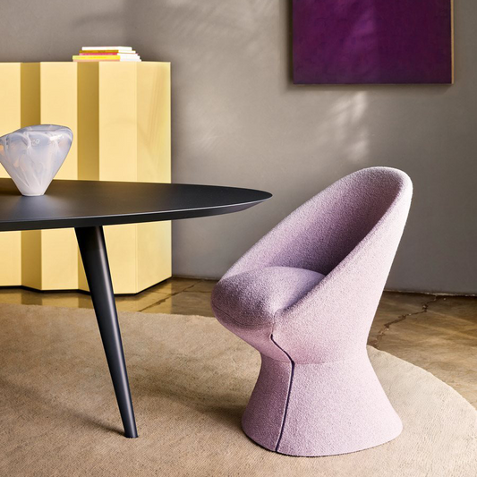 كرسي طعام بتصميم مريح و مميز