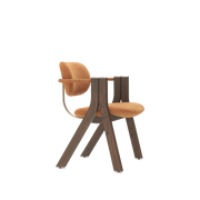 كرسي بتصميم أنيق مختلف