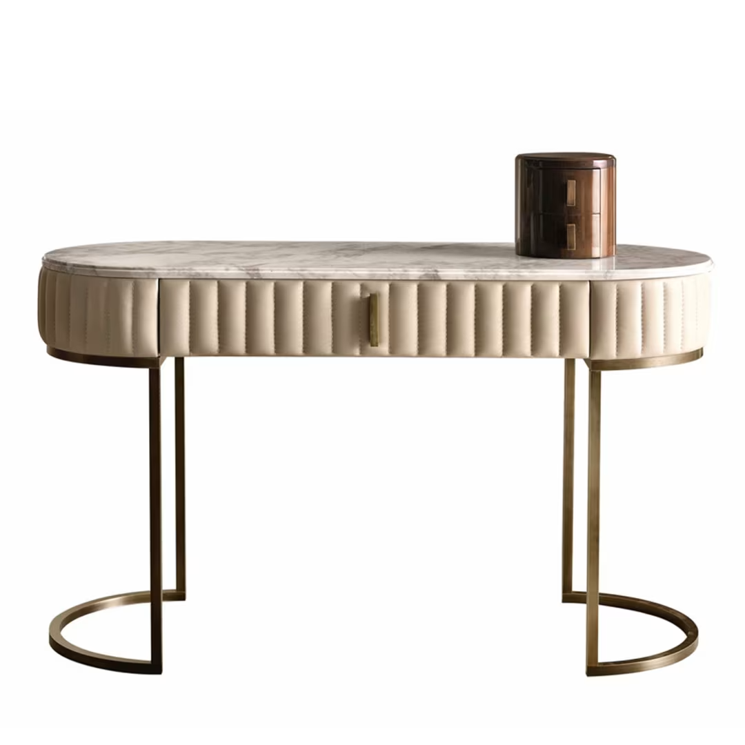 كونسول كلاسيكي فريد