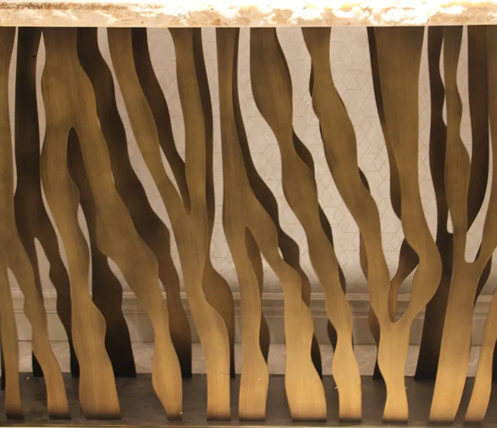 كونسول بتصميم مميز كلاسيكي