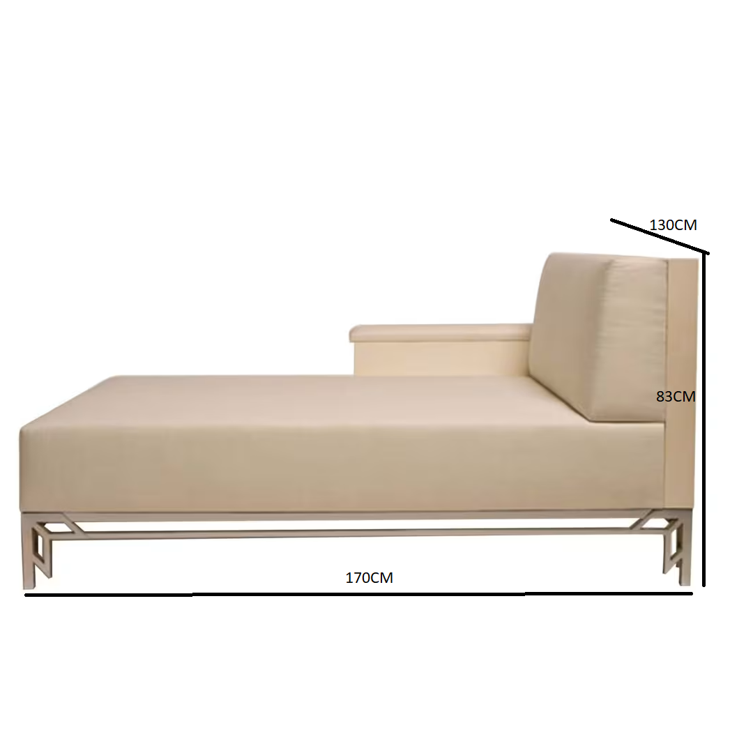 سرير بتصميم مميز عصري