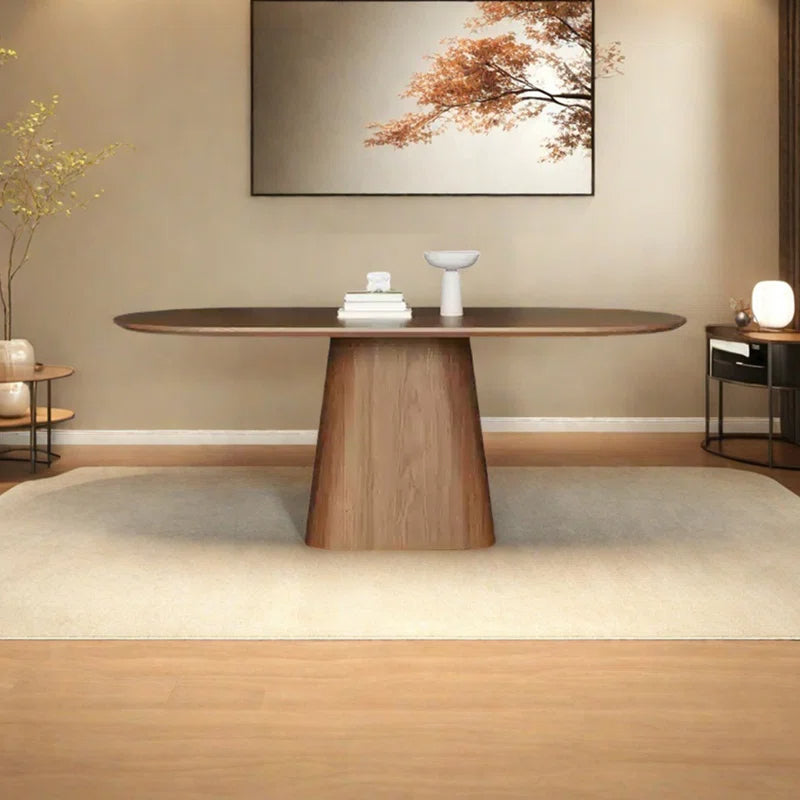 طاولة طعام خشبية بتصميم هندسي انيق