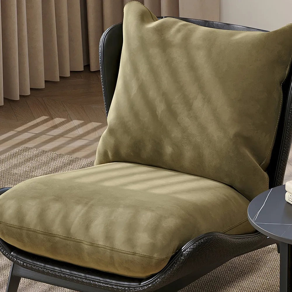 كرسي جلد حديث