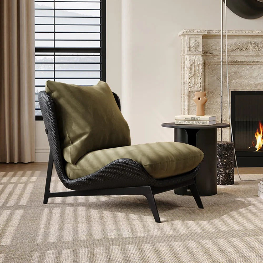 كرسي جلد حديث