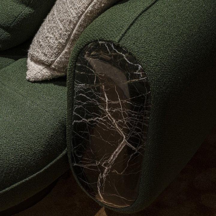 أريكة كبيرة فاخرة