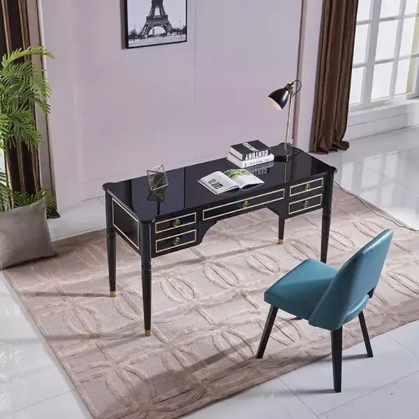 مكتبة كلاسيكي بتصميم فاخر