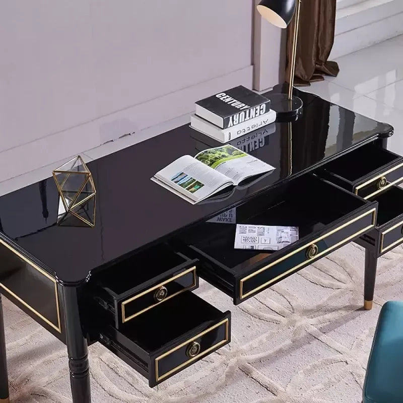 مكتبة كلاسيكي بتصميم فاخر