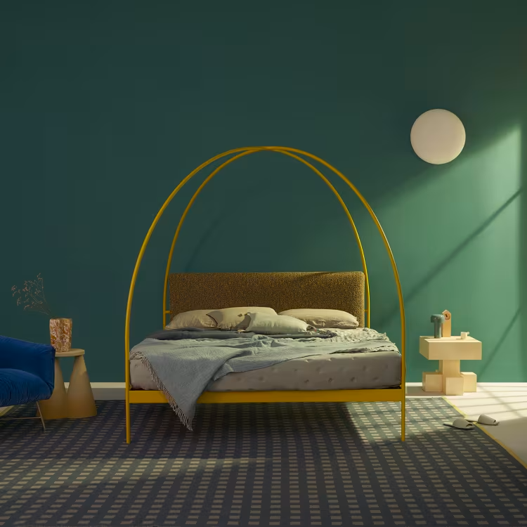 سرير بتصميم فاخر متين