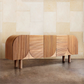 طاولة خزانة من تصميم أنيق خشبي