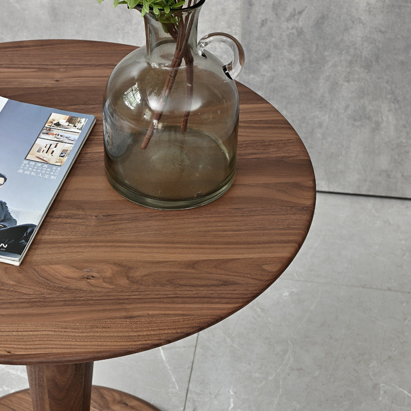 طاولة جانبية من الخشب