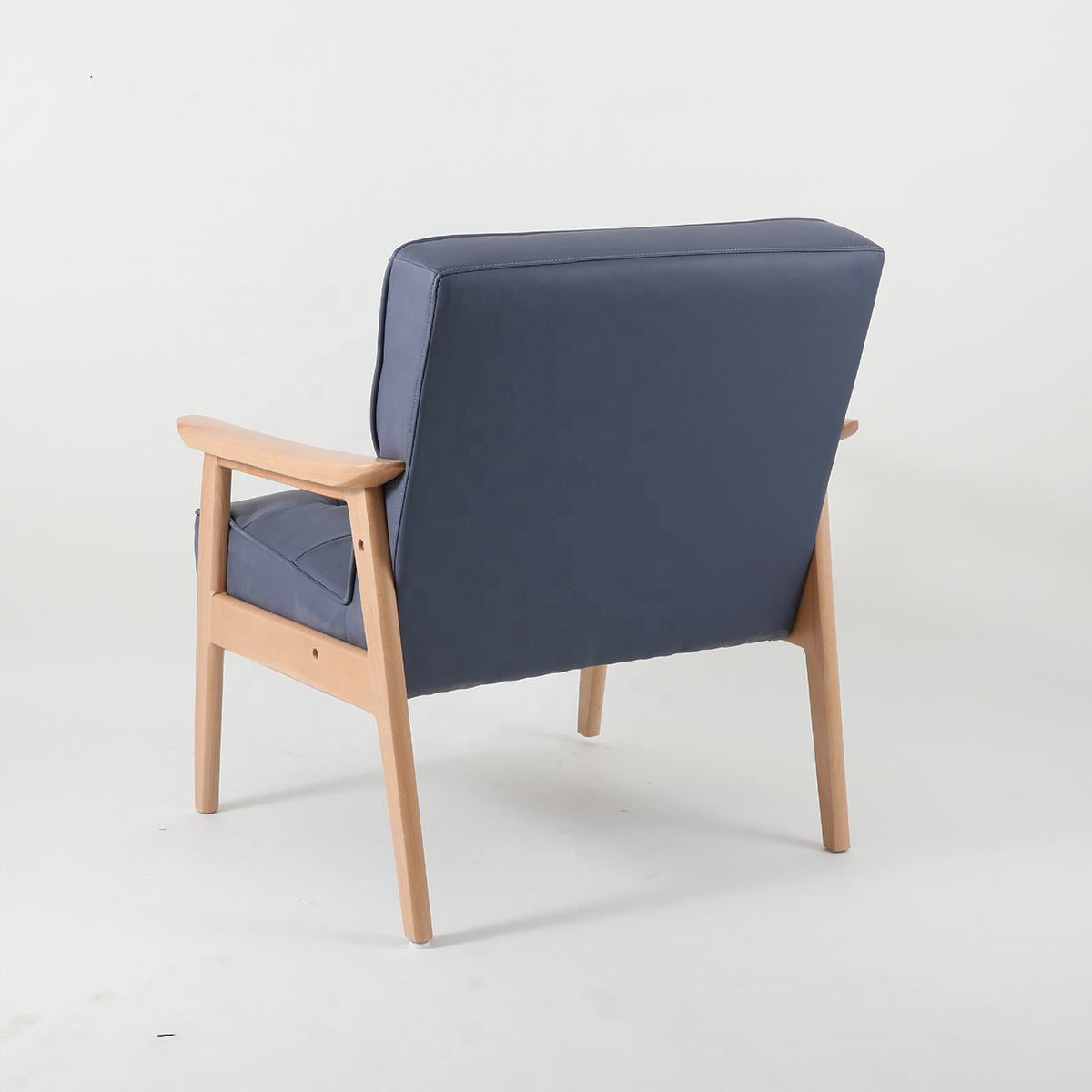 اشتري الأن كرسي مفرد من خشب الزان باللون الأزرق | بيوت
