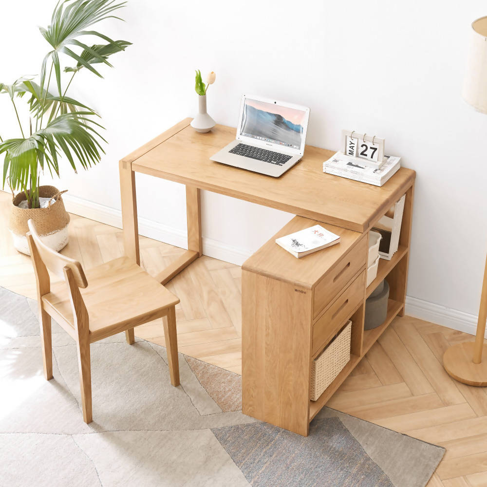 مكتب خشب بتصميم مميز